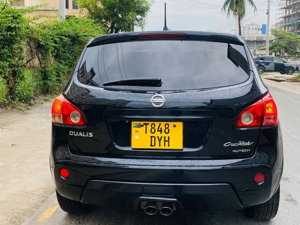 A picture of NISSAN CROSS RIDER