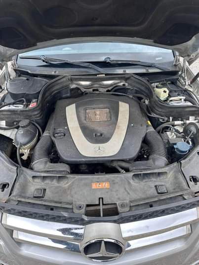 A picture of 2010 EXTREMELY CLEAN GLK350 WITH A CLEAR MOVEMENT DUTY