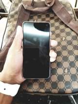 A picture of Samsung Galaxy S10e