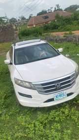 A picture of HONDA CROSSTOUR