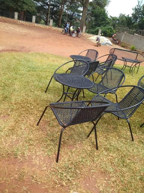 A picture of Outdoor chairs