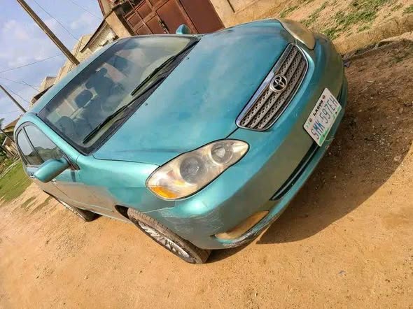 A picture of Hot distress Toyota Corolla 2 950