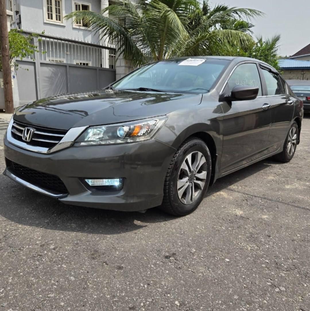 A picture of Foreign Used Honda Accord 2013