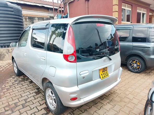 used toyota funcargo