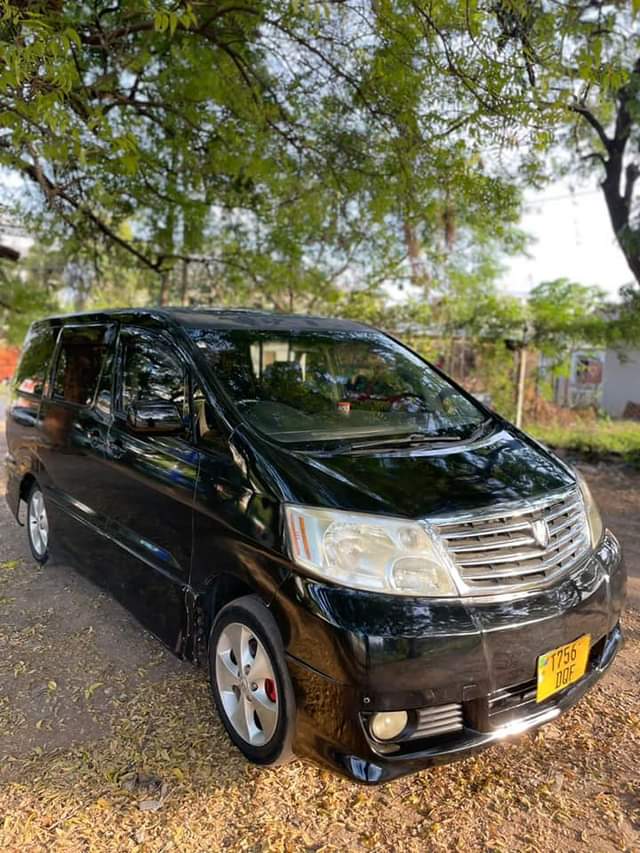 A picture of TOYOTA ALPHARD BEI MILLION 14.8