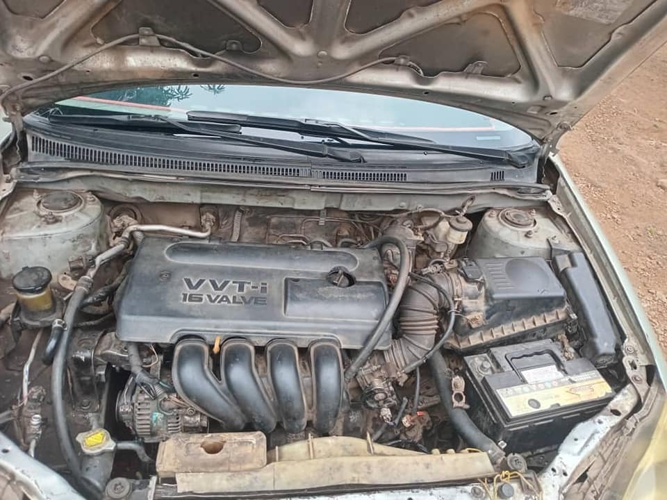 A picture of USED TOYOTA COROLLA 2004