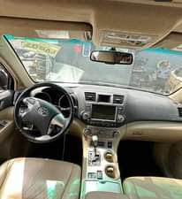 A picture of Foreign used Toyota highlander 2012