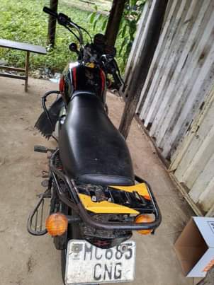 A picture of Boxer Bm 125x usajiri 685 CNG