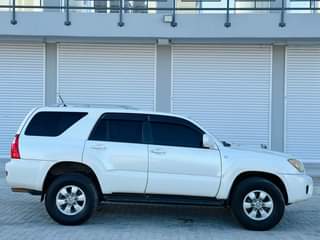 A picture of TOYOTA HILUX SURF NEW
