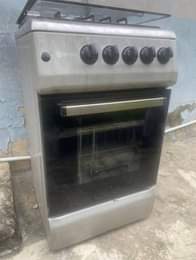 A picture of Uk Used Thermacool 4 Burner Cooker With Oven Chamber Use