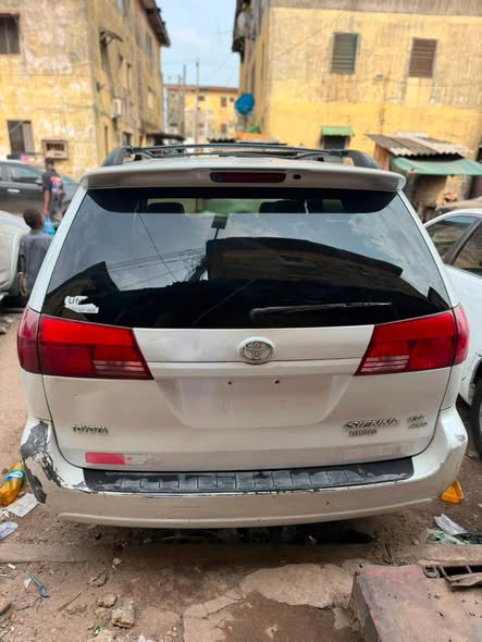 A picture of 2006 Toyota Sienna For sale