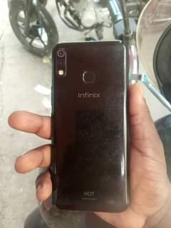 A picture of Infinix Hot8 gb32 ram2 battery mAh5000