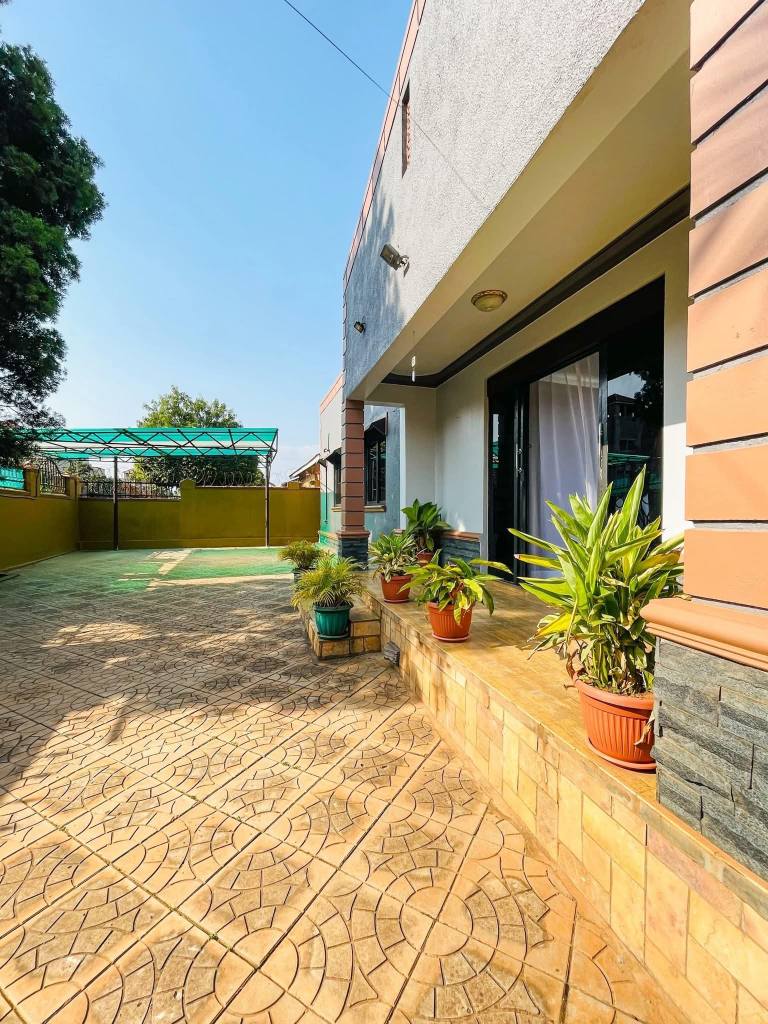 A picture of For Rent