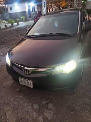 A picture of Extremely super sharp Honda Civic 08 Model i robot FLASH