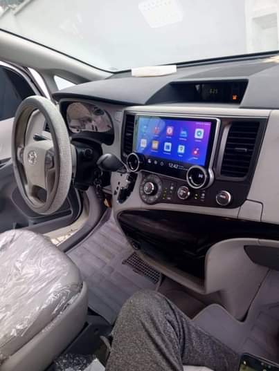 A picture of Car android system