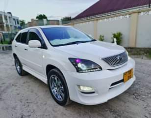 A picture of TOYOTA HARRIER NEW MODEL BEI 25M 0757455444