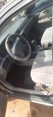 A picture of TOYOTA CAMRY 1999 USED