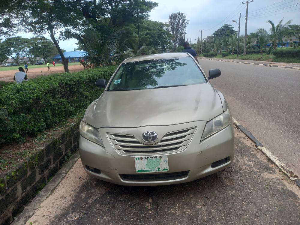 A picture of Toyota camry muscle going for 6.5m