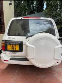A picture of Landcruiser Vx Engine 2uz