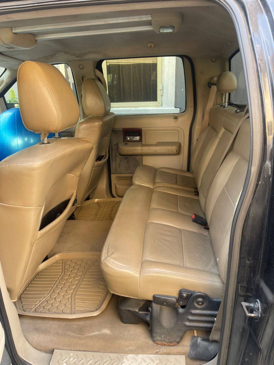 A picture of F150
