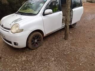 A picture of Car