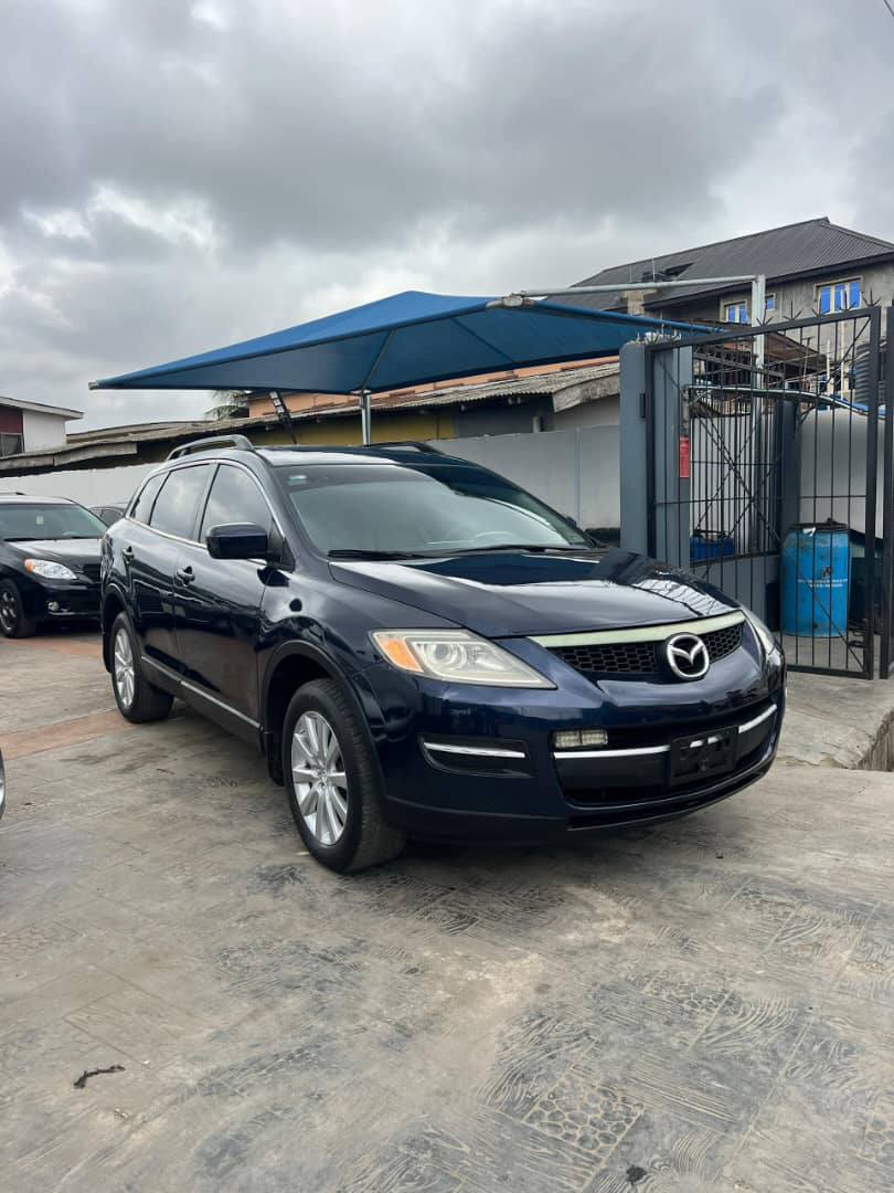 A picture of Mazda Cx 9 2009