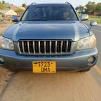 A picture of Toyota KLUGER
