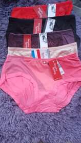 A picture of Ayes pants