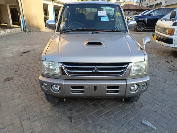 A picture of PAJERO MINI 0714058883