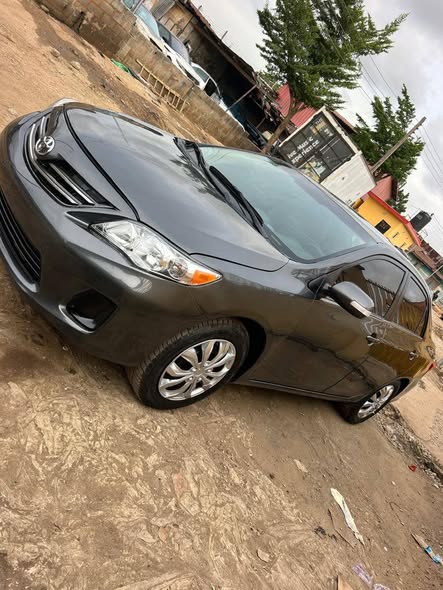A picture of Toyota corolla 2013