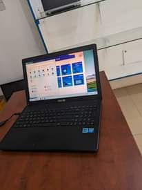 A picture of Asus quadcore laptop