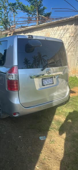 used toyota noah