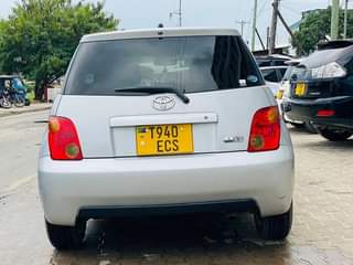 A picture of TOYOTA IST ECS 15 5M