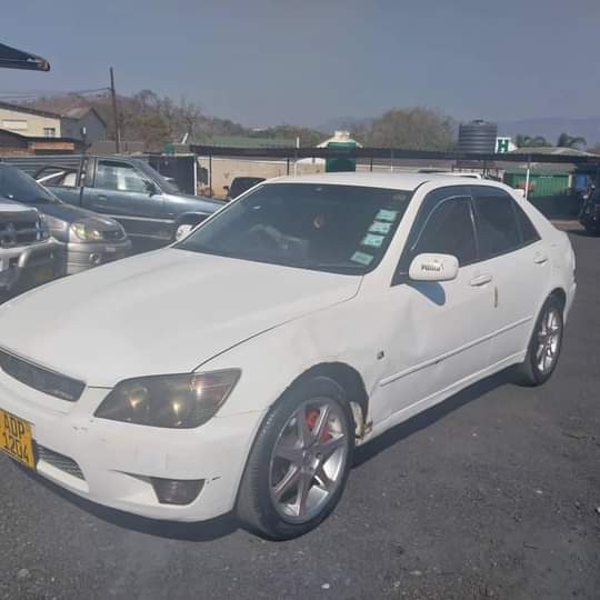 used toyota altezza