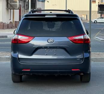 A picture of Toyota sienna Le 2015 for sale contact 971581753040
