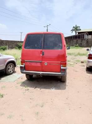 A picture of Tomorrow deal nearly Foreign Used Volkswagen Transporter 2004 long chassis