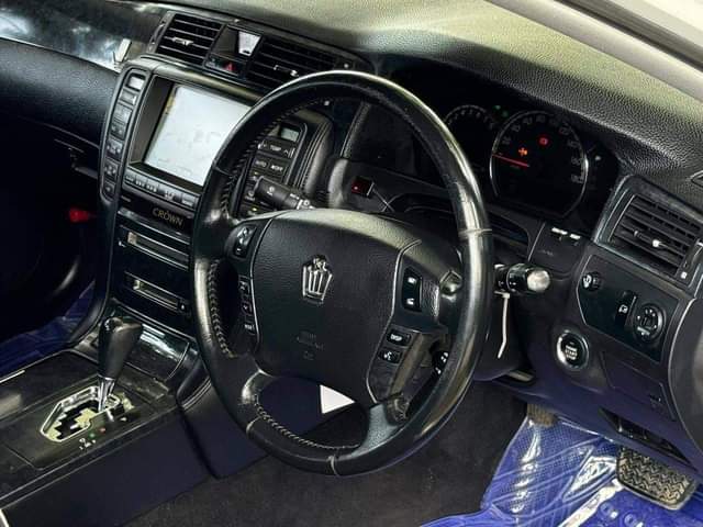 A picture of 2006 Toyota Crown