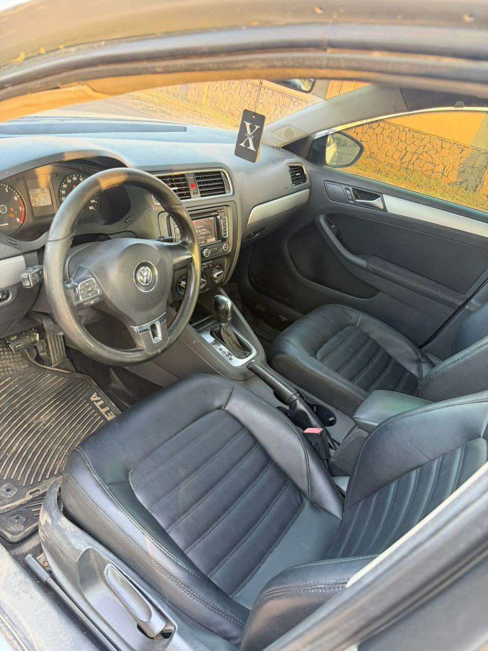 A picture of 2011 VOLKSWAGEN