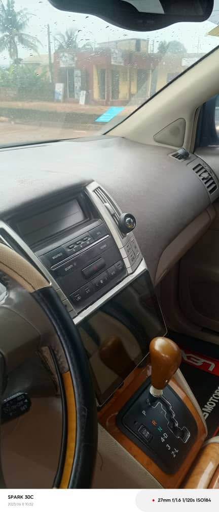 A picture of Distress Lexus RX 330