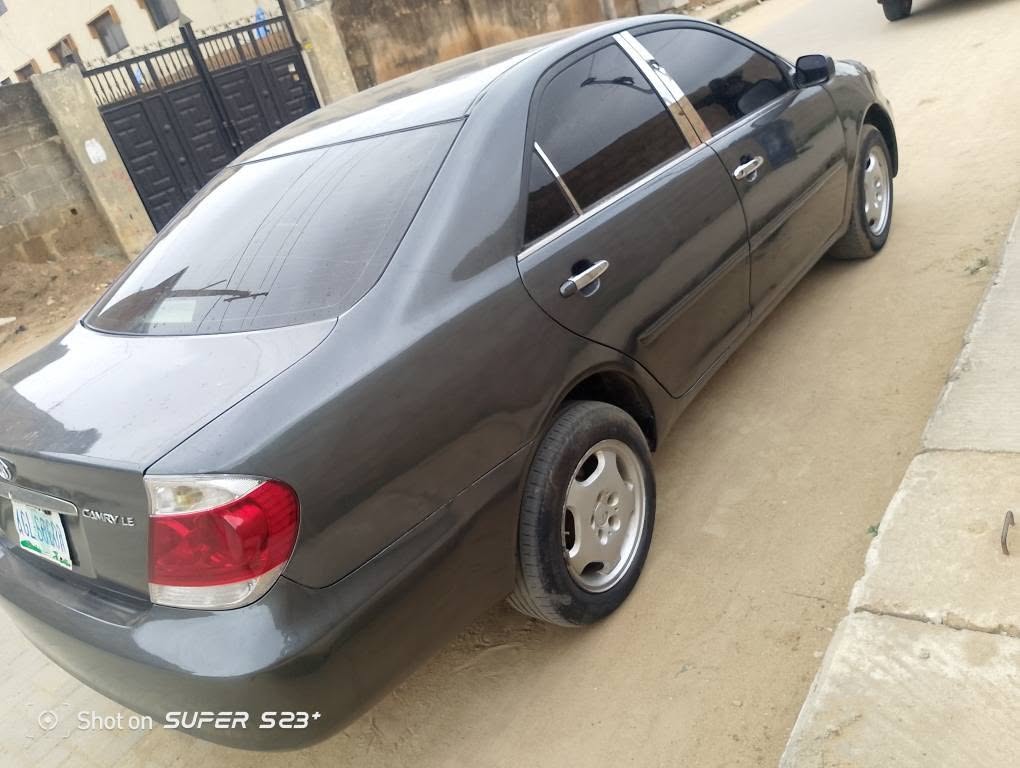 A picture of Toyota Camry 0 5 0 6 first boby pan
