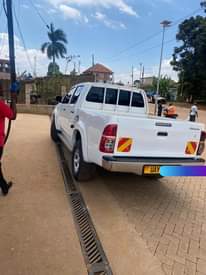 A picture of Toyota Hilux Double cabin
