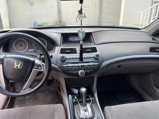 A picture of 2010 Honda Accord Registered V6 engine in pristine condition
