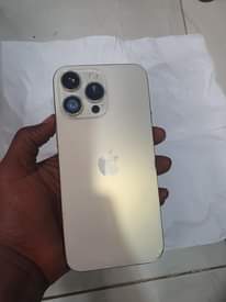 A picture of Copy iphone 15pro max Haina kipengele kama unavyo iyona 0693771662