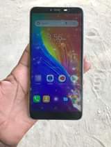 A picture of Tecno spark 2 imenyooka kijikrek kdg tyu hakionekan