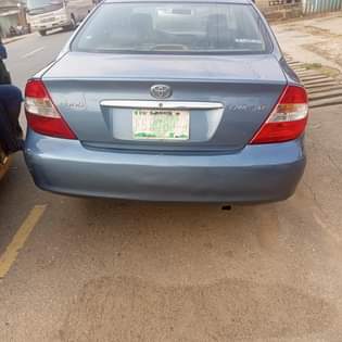 A picture of Very sharp Toyota camry 04