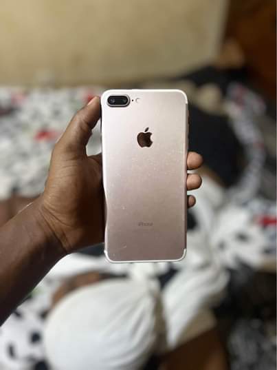 A picture of iPhone 7 