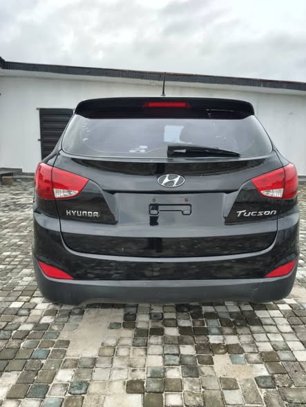 A picture of Hyundai Tucson 2011 model