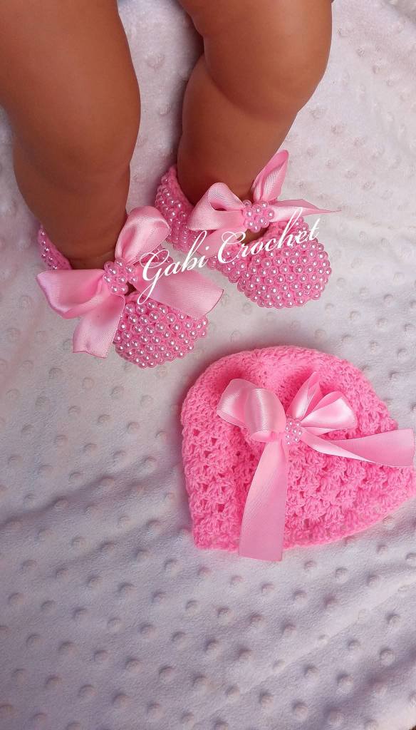 A picture of Eid and Easter celebration shoes for your baby girl 0