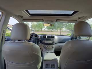 A picture of Toyota highlander 2008 registered Abuja