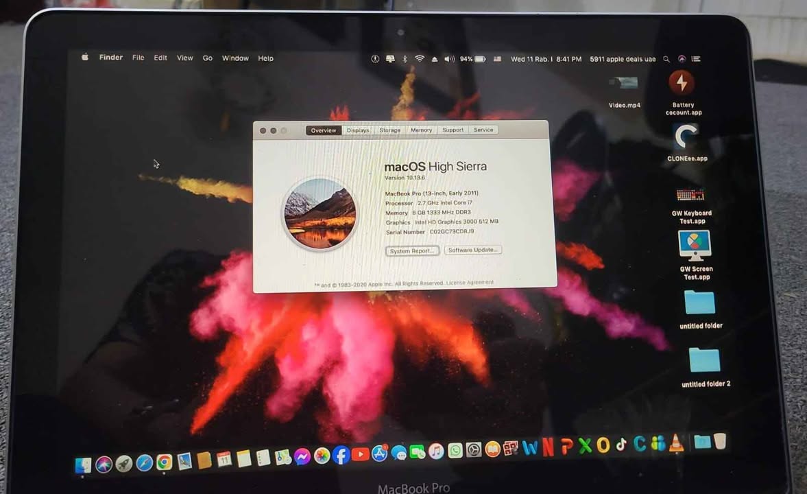 A picture of MacBook pro core i7 early 2011 